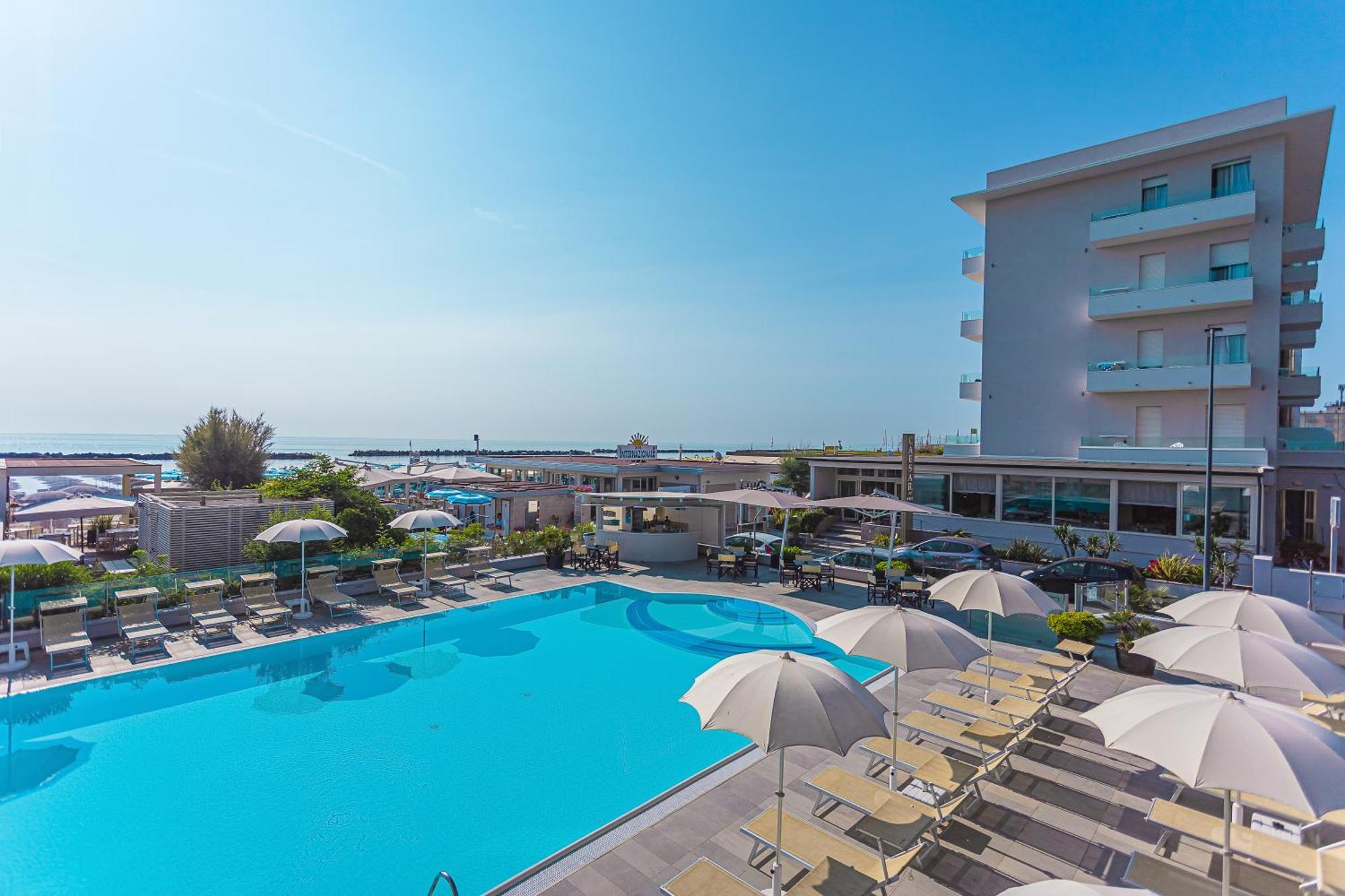 לידו די סביו Hotel Caesar מראה חיצוני תמונה